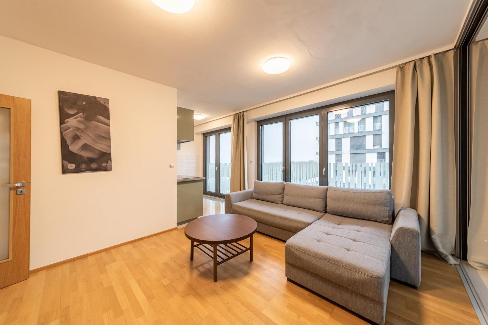 Garden Towers Apartment *